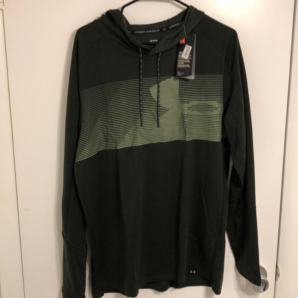 Under armour Hoodie (NWT). Never worn.
